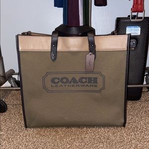 Coach field tote 40